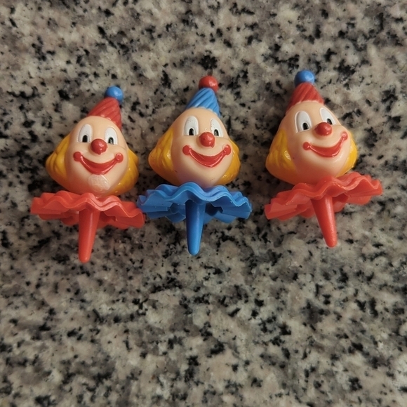 VINTAGE (1970s) Smiling Clowns Cupcake Decor 3 pieces - Picture 1 of 2